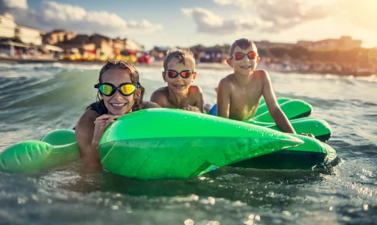 Gdzie z dzieckiem w Pomorskiem? Odkryj najlepsze atrakcje rodzinne