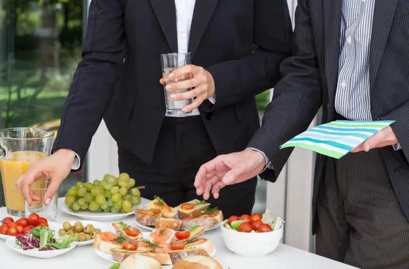 Jak zorganizować udaną imprezę integracyjną bez błędów i wysokich kosztów? Praktyczne porady